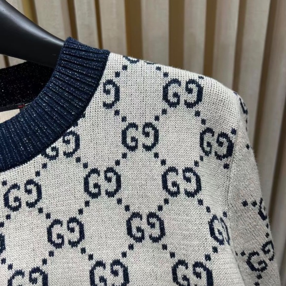 New Gucci 2025 GG monogram metallic Ivory and blue GG lamé jacquard knit top S - Picture 4 of 6